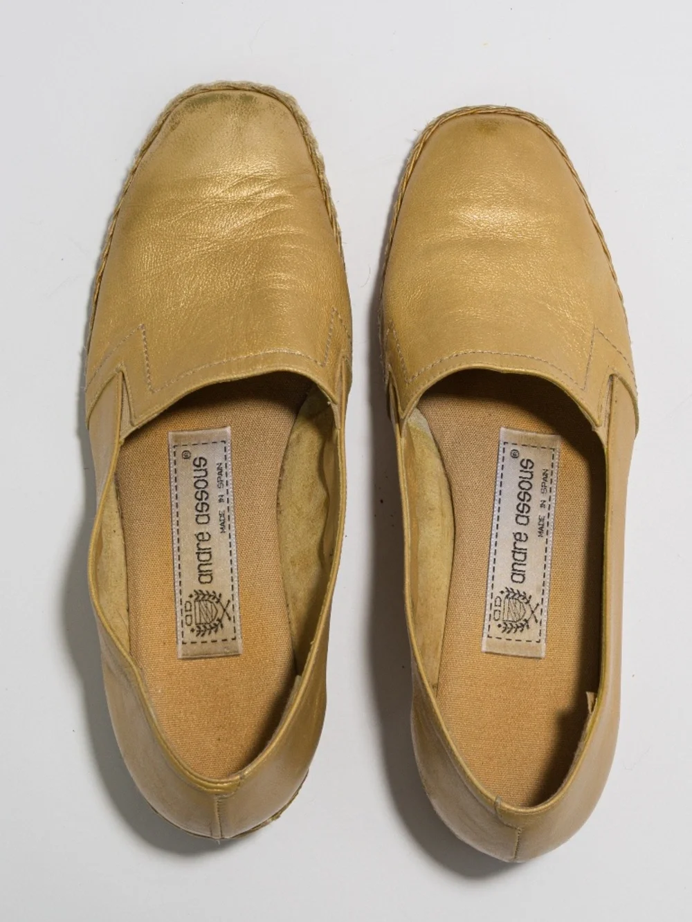 Andre Assous gold leather espadrille wedge 7.5
